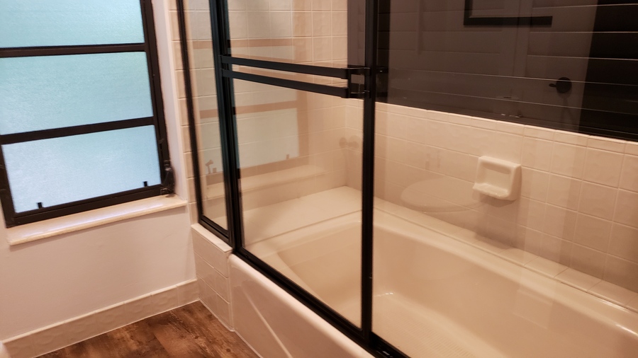 Cabana Bathtub